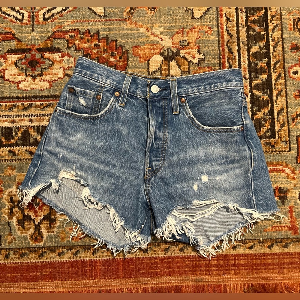Levi’s 501 Cutoff Shorts Size 24
